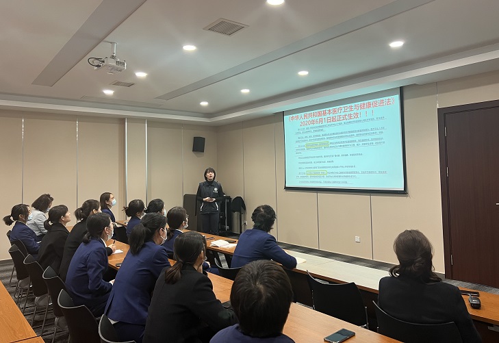 3月2日，在国际妇女节来临之际，陕西正大福林汽车销售有限公司组织开展了以“关爱女性，共筑健康”为主题的专题讲座。