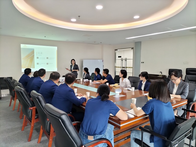 8月28日，集团法务部组织开展了“广告宣传风险防控知识”专项培训，培训全过程由集团育教中心协助开展。