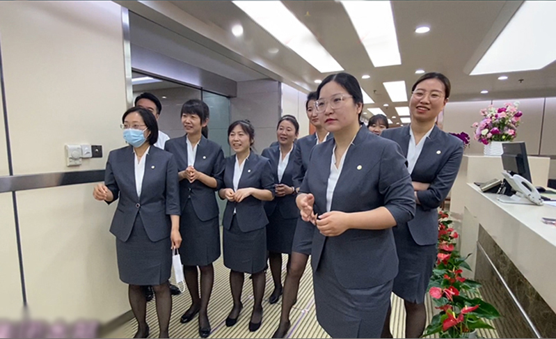 集团企化部开展了以“快乐母亲节”为主题的活动