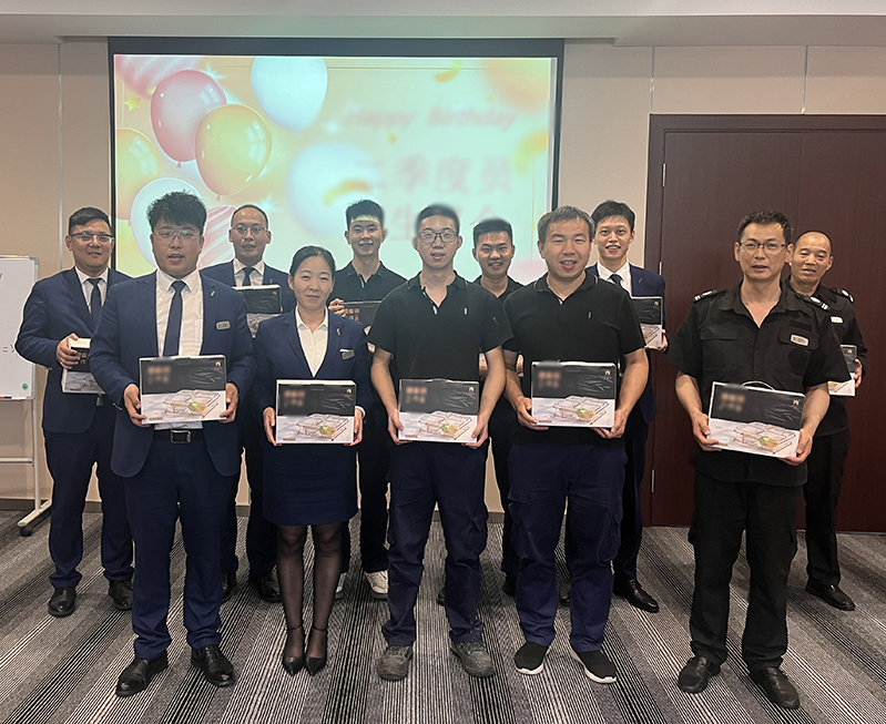 正大福林举办了第二季度员工生日会